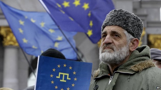 I tatari di Crimea a Kiev: "Nei negoziati pretendere che la penisola torni all'Ucraina" I tatari di Crimea a Kiev: "Nei negoziati pretendere che la penisola torni all'Ucraina"