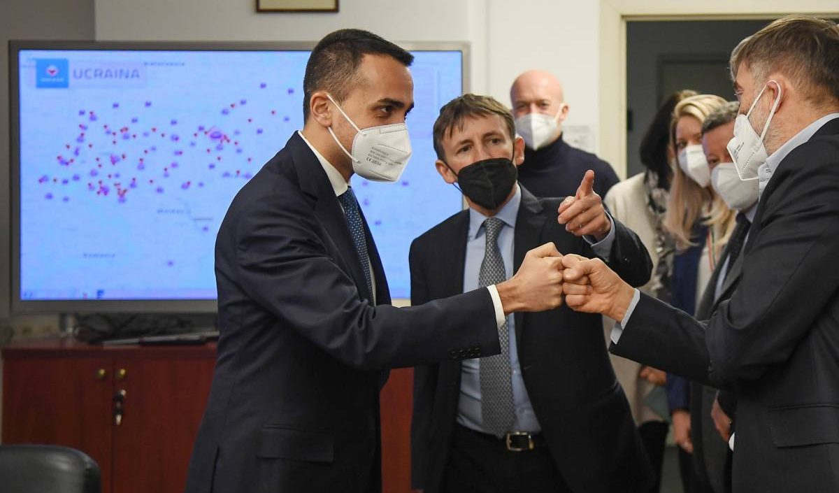 Minacce a Di Maio, perquisiti i responsabili: scoperti altri canali Telegram di propaganda russa Minacce a Di Maio, perquisiti i responsabili: scoperti altri canali Telegram di propaganda russa