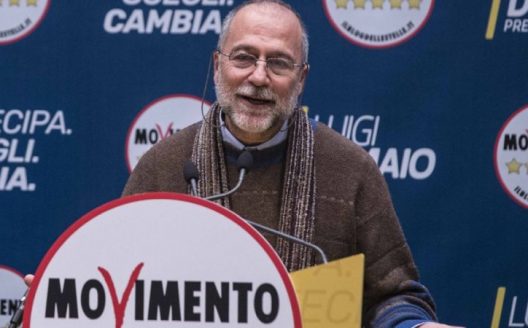 Coltorti (M5s): "Putin non è un macellaio e Zelensky ceda Donbass e Crimea"