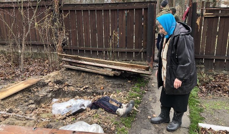 Ucraina, il racconto terribile di un italiano fuggito alla devastazione di Bucha Ucraina, il racconto terribile di un italiano fuggito alla devastazione di Bucha