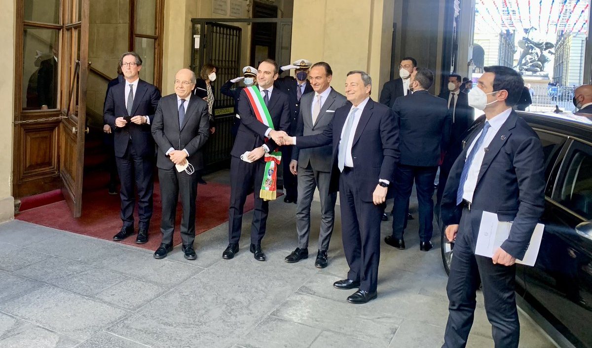 Ucraina, Draghi: "Putin e l'esercito russo dovranno rispondere delle loro azioni" Ucraina, Draghi: "Putin e l'esercito russo dovranno rispondere delle loro azioni"