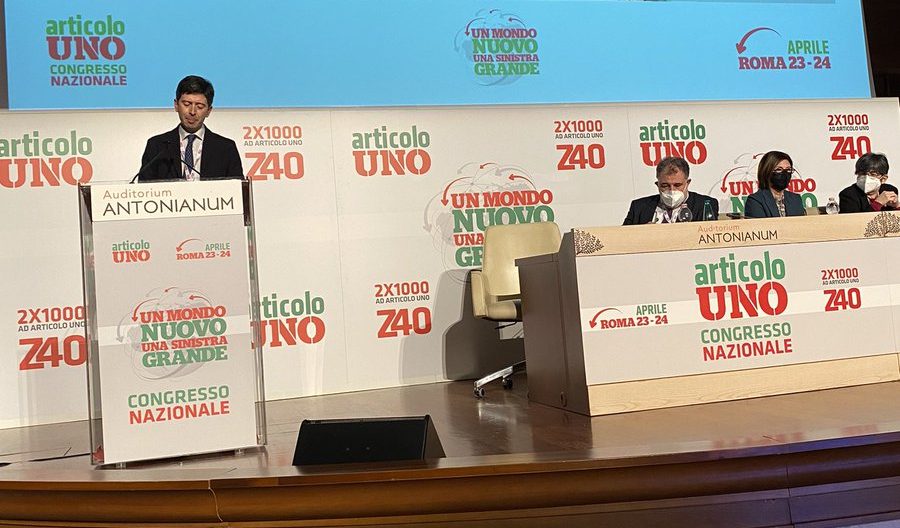 Speranza: "Quella di Putin all'Ucraina è un'aggressione ingiustificabile, non possono esserci zone grigie"