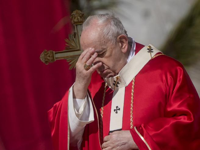 Come i conservatori deformano il pontificato di Francesco, in un libro di Massimo Borghesi