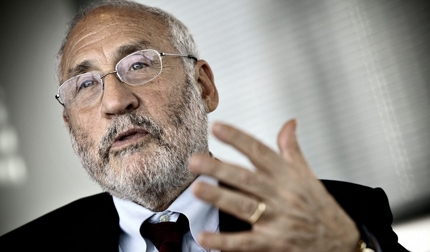 Ucraina, Stiglitz: "Un errore per l'Europa dipendere da un unico fornitore inaffidabile come la Russia"