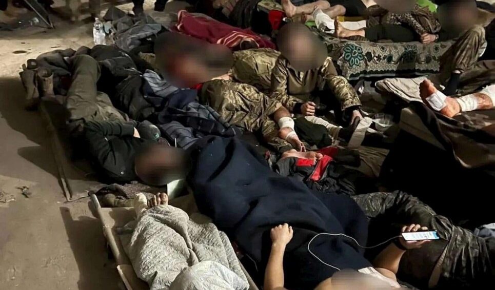 Azovstal: nelle acciaierie ci sono almeno tre britannici ex appartenenti all'esercito Azovstal: nelle acciaierie ci sono almeno tre britannici ex appartenenti all'esercito
