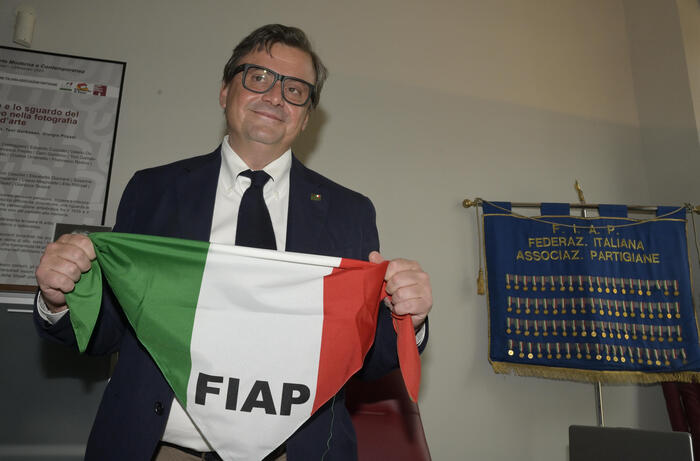 Calenda: "L'Anpi nega il diritto degli ucraini alla Resistenza, è gravissimo"