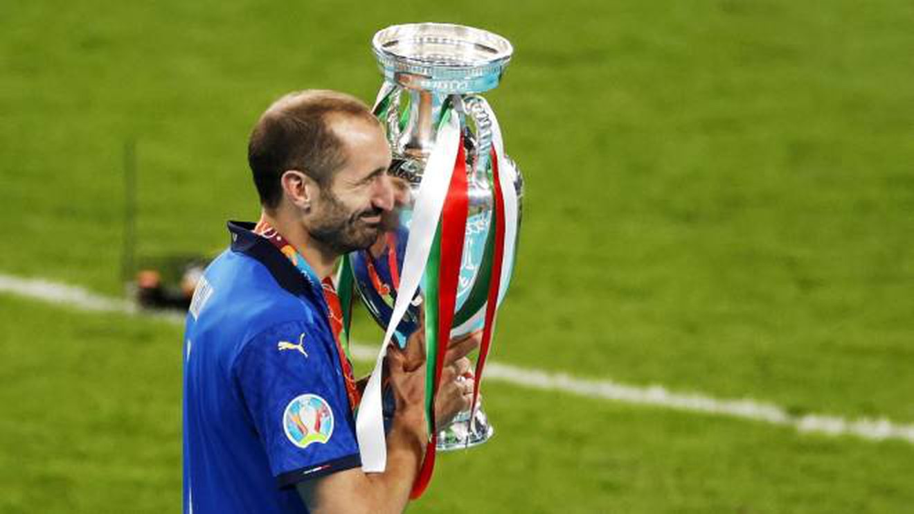 Chiellini lascia la Nazionale: "Addio agli Azzurri dopo la sfida contro l'Argentina"