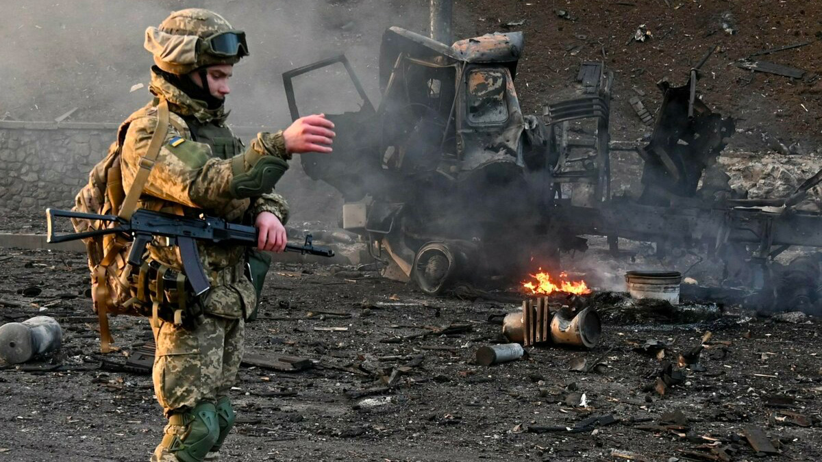 guerra-russia-ucraina Ucraina, nella notte bombe russe su Dnipropetrovsk e Chernihiv: ci sono morti