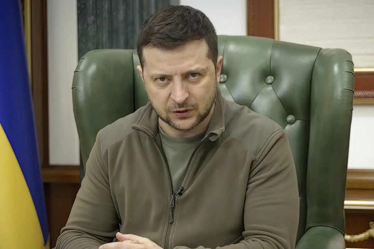 Zelenskiy ha firmato una nuova legge che vieta i partiti politici filo-russi