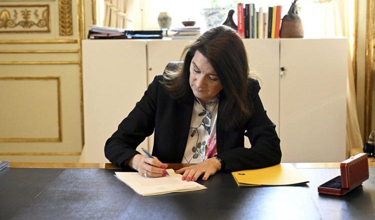Ann Svezia, la ministra degli Esteri ha firmato la richiesta di adesione alla Nato
