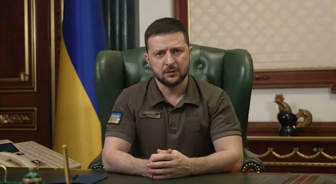 Zelensky agli studenti britannici: "La Russia vuole cancellare la nostra storia e il nostro stato" Zelensky agli studenti britannici: "La Russia vuole cancellare la nostra storia e il nostro stato"
