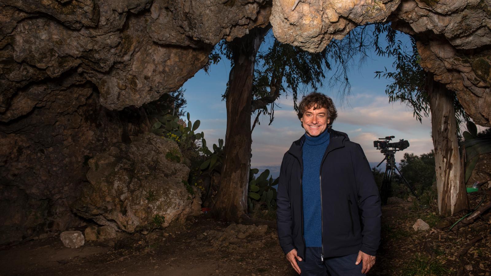 Ulisse, stasera alle 21.25 su Rai 1 Alberto Angela sarà sulle tracce del Neanderthal