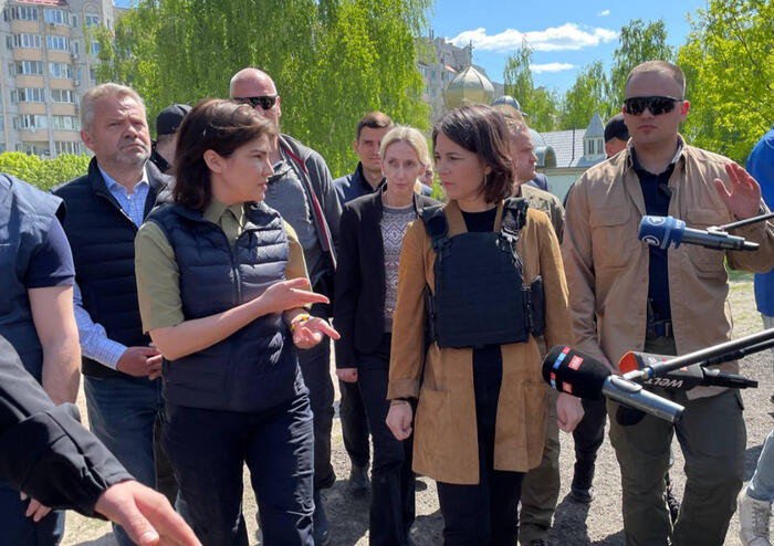 Annalena-Baerbock Ucraina, Zelensky incontra i ministri di Germania e Paesi Bassi: "Col vostro sostegno possiamo vincere"