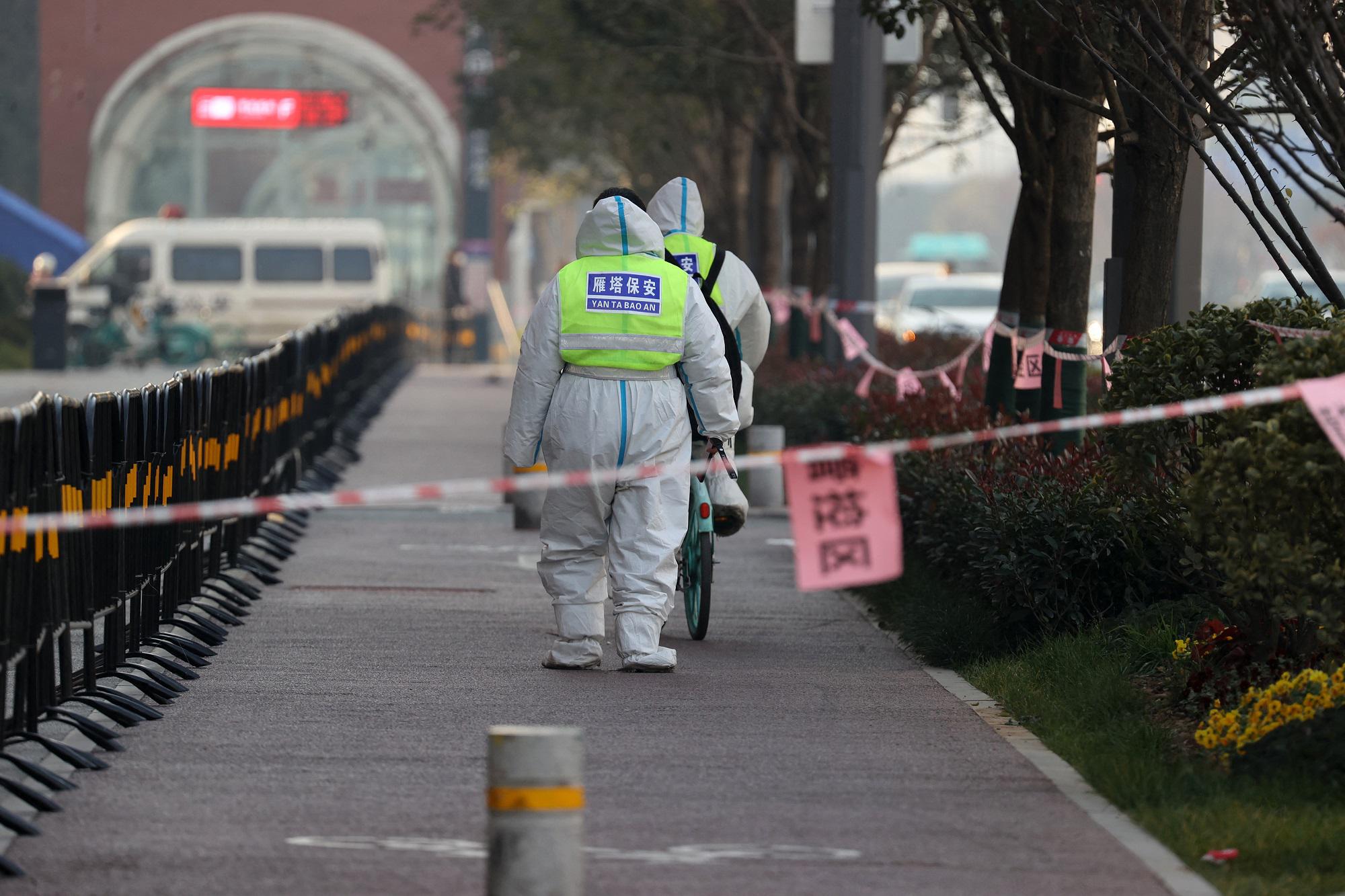 La Cina non abbandona la strategia Zero Covid, per evitare un milione e mezzo di morti: lo studio