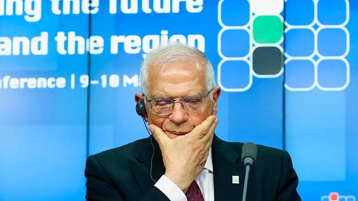 Borrell: "Putin parla di pace con Xi Jinping ma commette crimini di guerra"