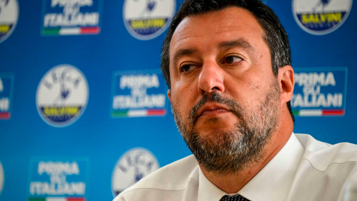 Governo, Salvini: "Votare per la droga libera è criminale"