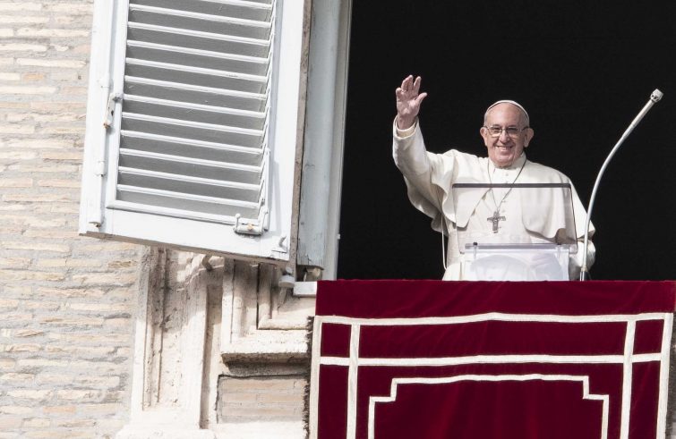 Il Papa: "La guerra in Ucraina è una insensata sciagura, una pazzia"