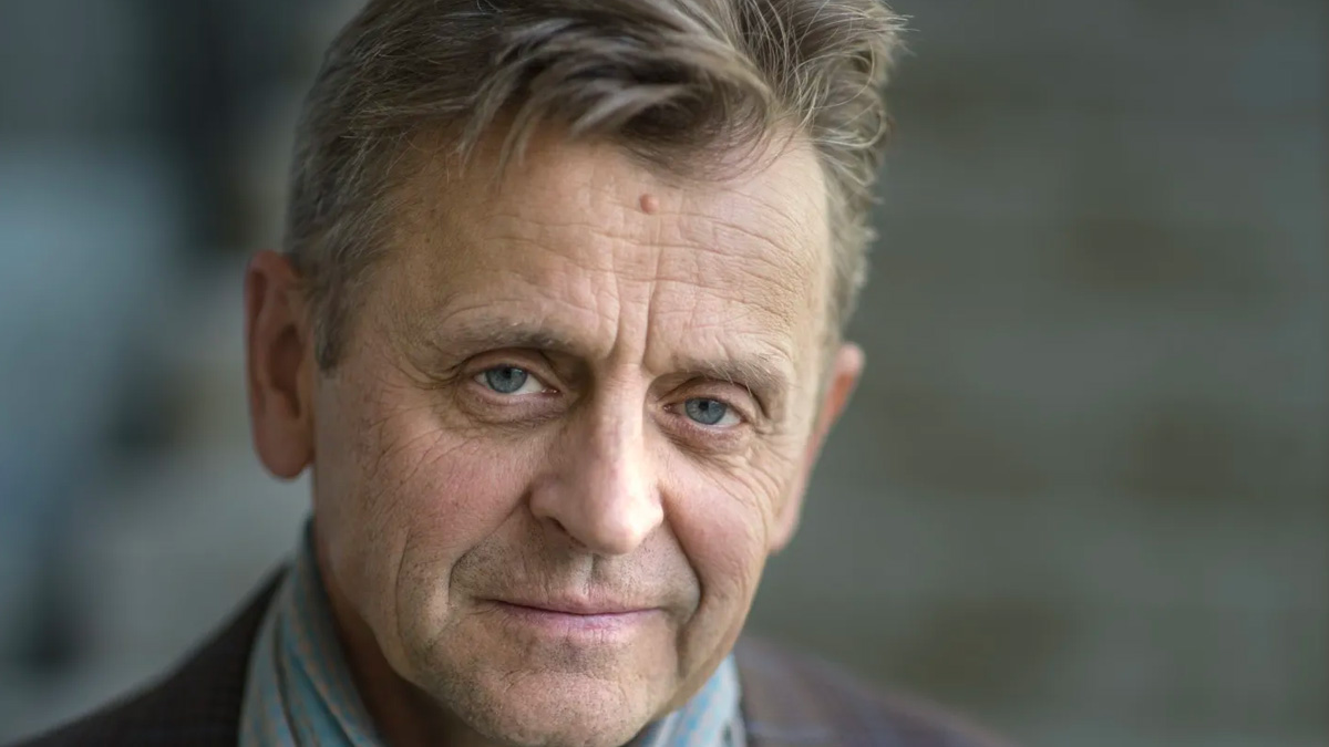 Ucraina, la leggenda Baryshnikov scrive a Putin: "Il tuo è un mondo di paura e se non si sveglia morirà delle sue paure”