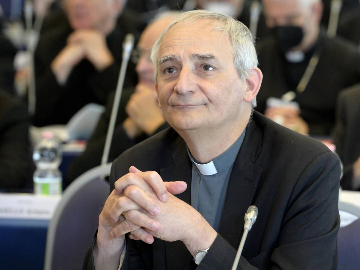 Ucraina, il cardinale Zuppi: "La solidarietà può favorire la pace"