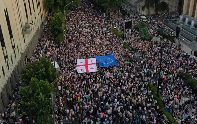 Georgia, in 60 mila a Tblisi per chiedere l'adesione all'Unione europea