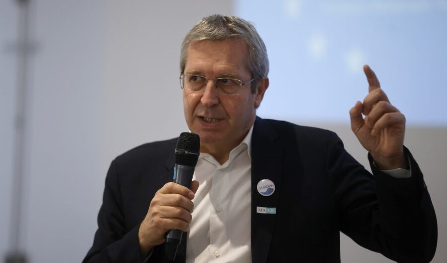 Della Vedova: "Salvini e Conte non vogliono mandare armi in Ucraina: così non si aiuta la pace ma Putin"