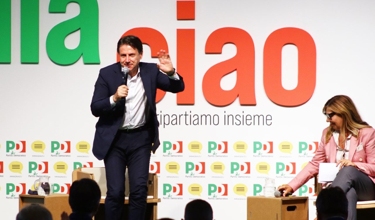 Sondaggi politici: un elettore M5s su due preferisce il Movimento solo alle elezioni