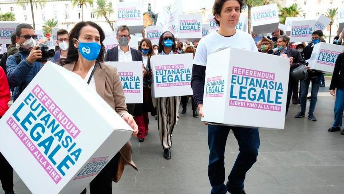Suicidio assistito, un 44enne tetraplegico denuncia l'azienda sanitaria: aspetta una risposta da 20 mesi