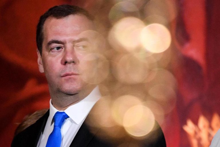 medvedev_afp-768×512 Medvedev continua ad alzare i toni: "Chi ha detto che Ucraina tra due anni esisterà ancora?"