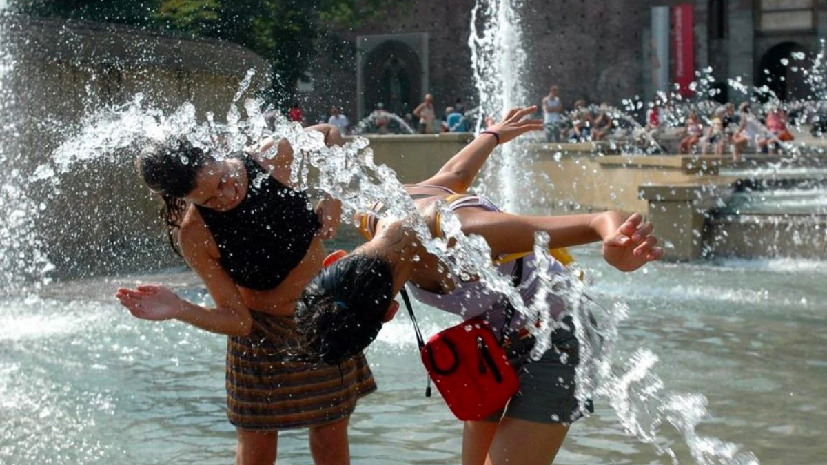 Caldo record, oggi e domani il picco: poi arrivano temporali e grandine