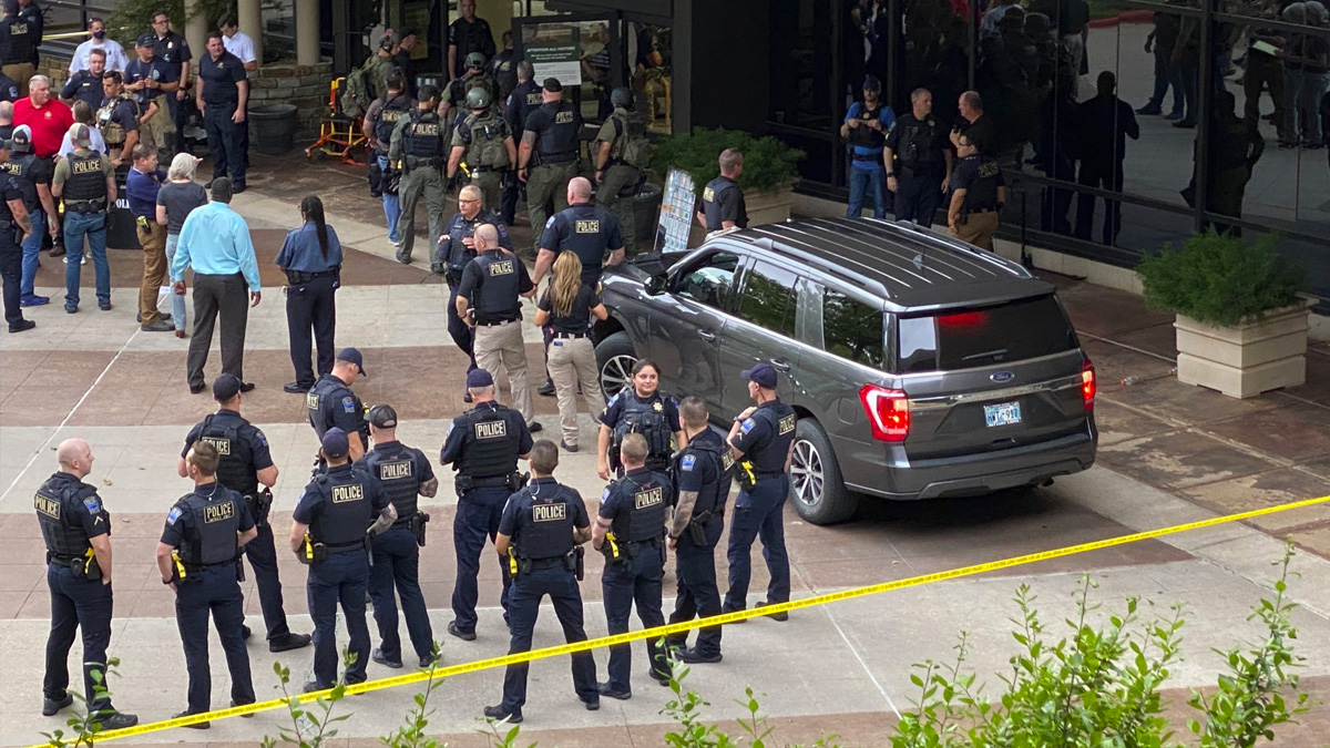 Strage in Oklahoma, uomo armato di fucile uccide 3 persone fuori da un ospedale