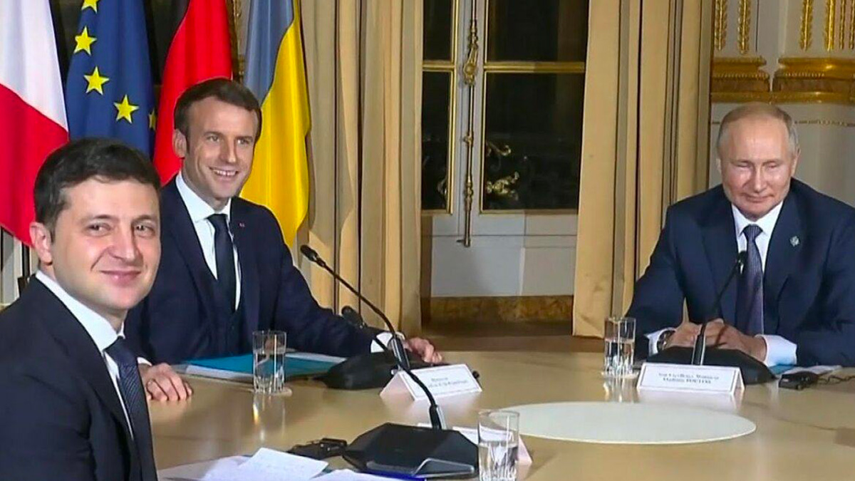 Ucraina, il Cremlino allontana il dialogo: "Incontro Putin-Zelensky? Ancora non è il momento"