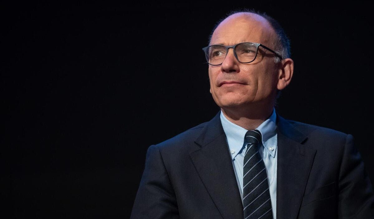 Letta: "Le parole di Berlusconi sulle dimissioni di Mattarella dimostrano che la destra è pericolosa"