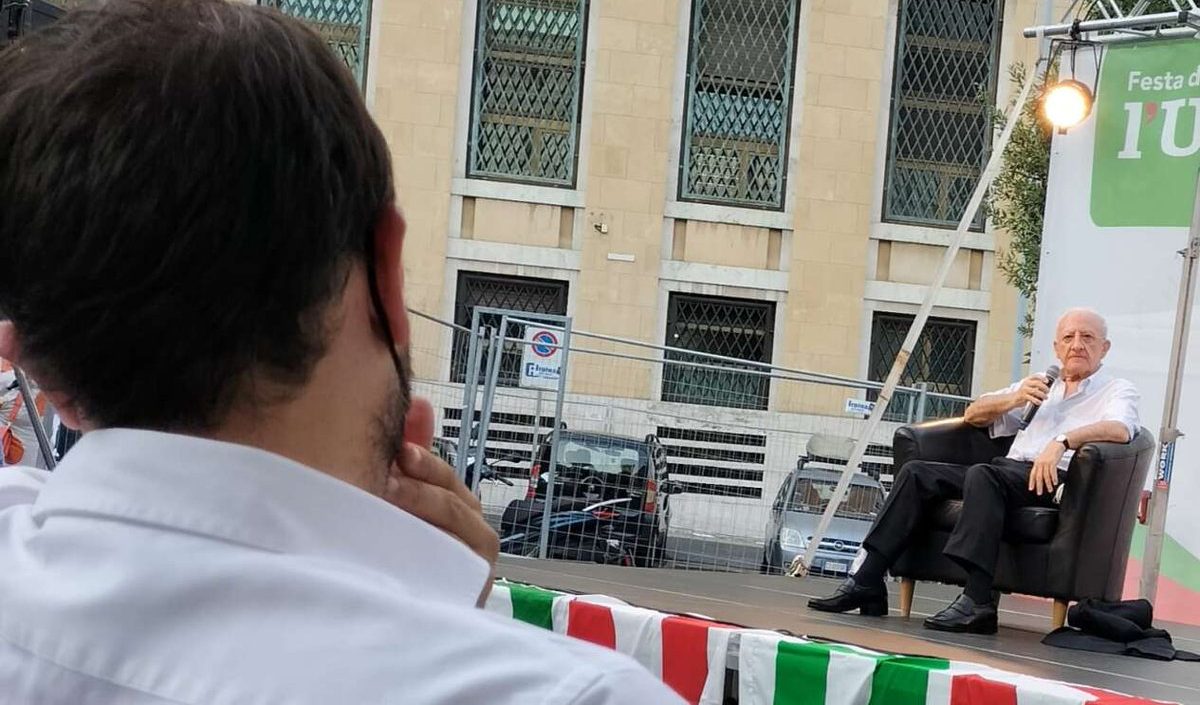 De Luca, sarcasmo sui dirigenti del Pd: "Fatevi capire, dite una parolaccia, siate umano