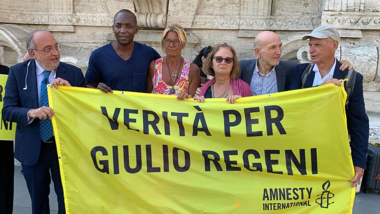 Giulio Regeni, una pietra tombale sul processo: Draghi e Di Maio hanno qualcosa da dire?