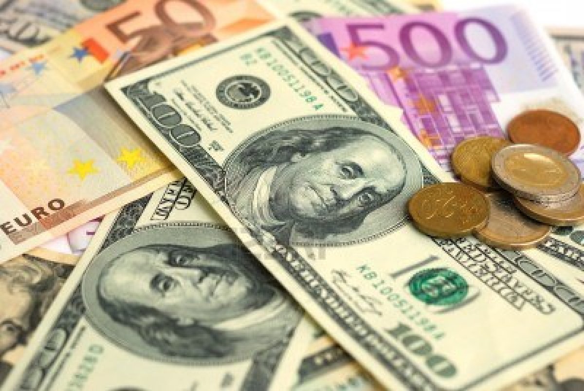 L'Euro vale meno del Dollaro per la prima volta dal 2002, ora cosa succede?