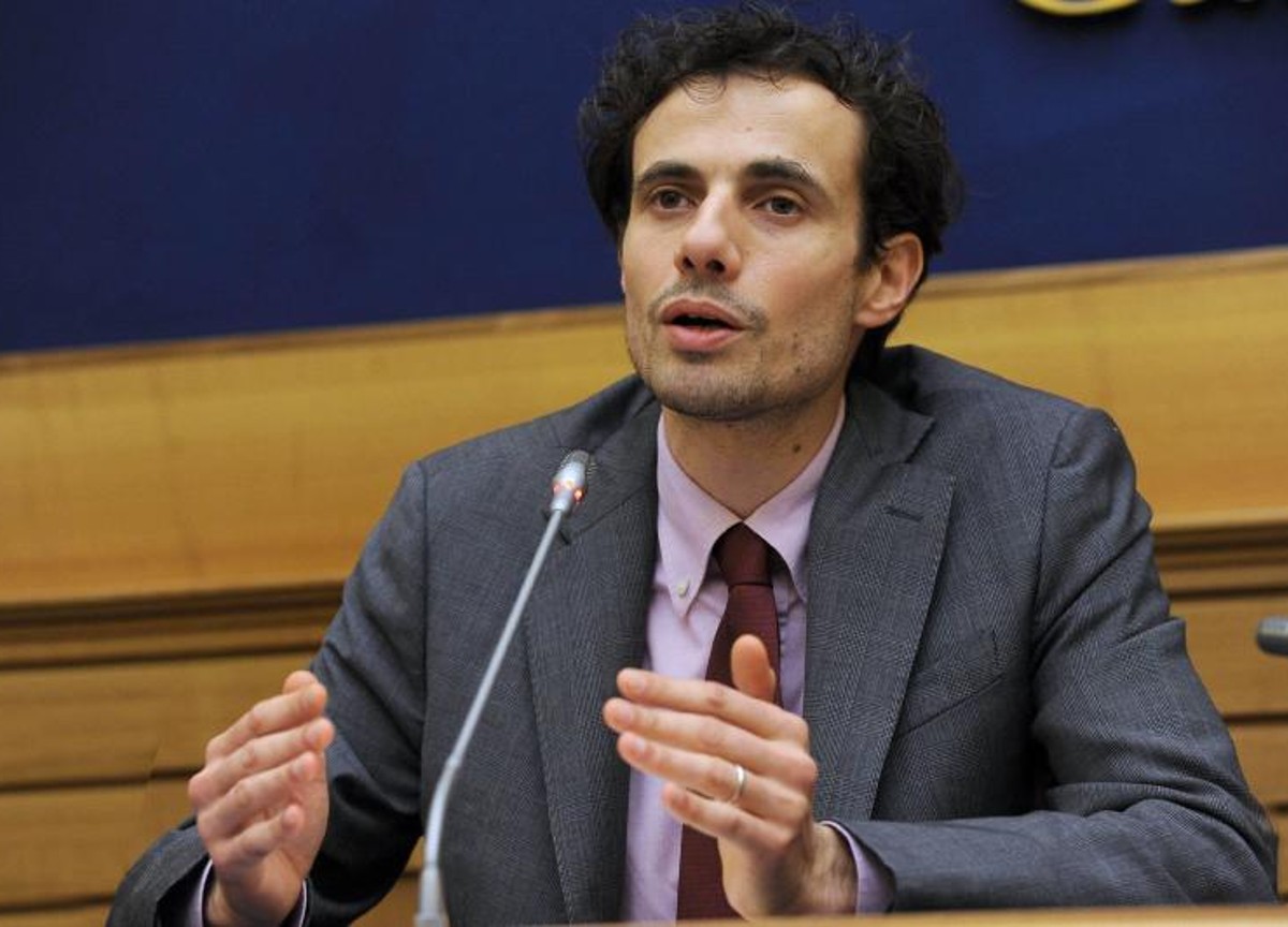 Crippa lascia M5s: "Ha fatto fallire il campo progressista per una linea estremista e barricadera"