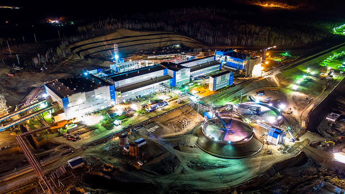 Russia, l'ipotesi di fusione tra i due colossi di nichel e alluminio: obiettivo, resistere alle sanzioni