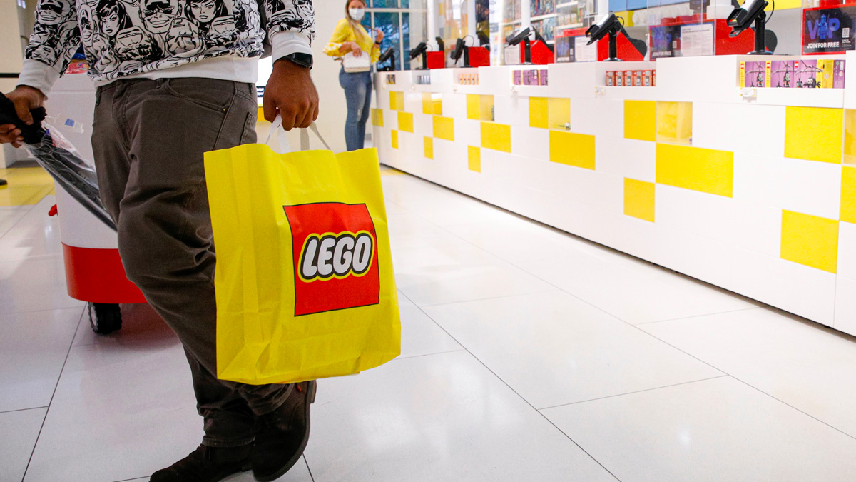 Ucraina, anche la Lego lascia Mosca: stop alle vendite negli 81 negozi in Russia