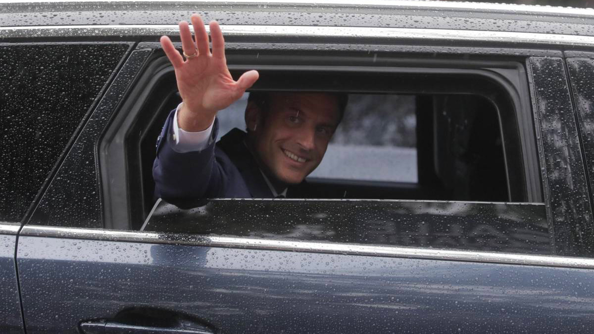 La ministra Colonna: "Le conversazioni Macron con Putin non sono facili ma contatti necessari"