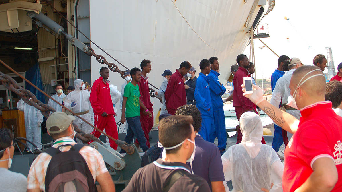 Lecce, illeciti nella gestione dei centri di accoglienza per migranti: 28 indagati