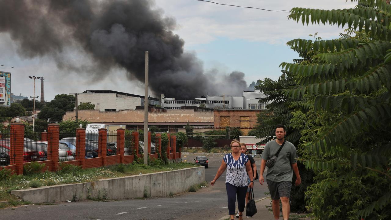 Putin bombarda il porto di Odessa subito dopo aver siglato l'accordo sul grano