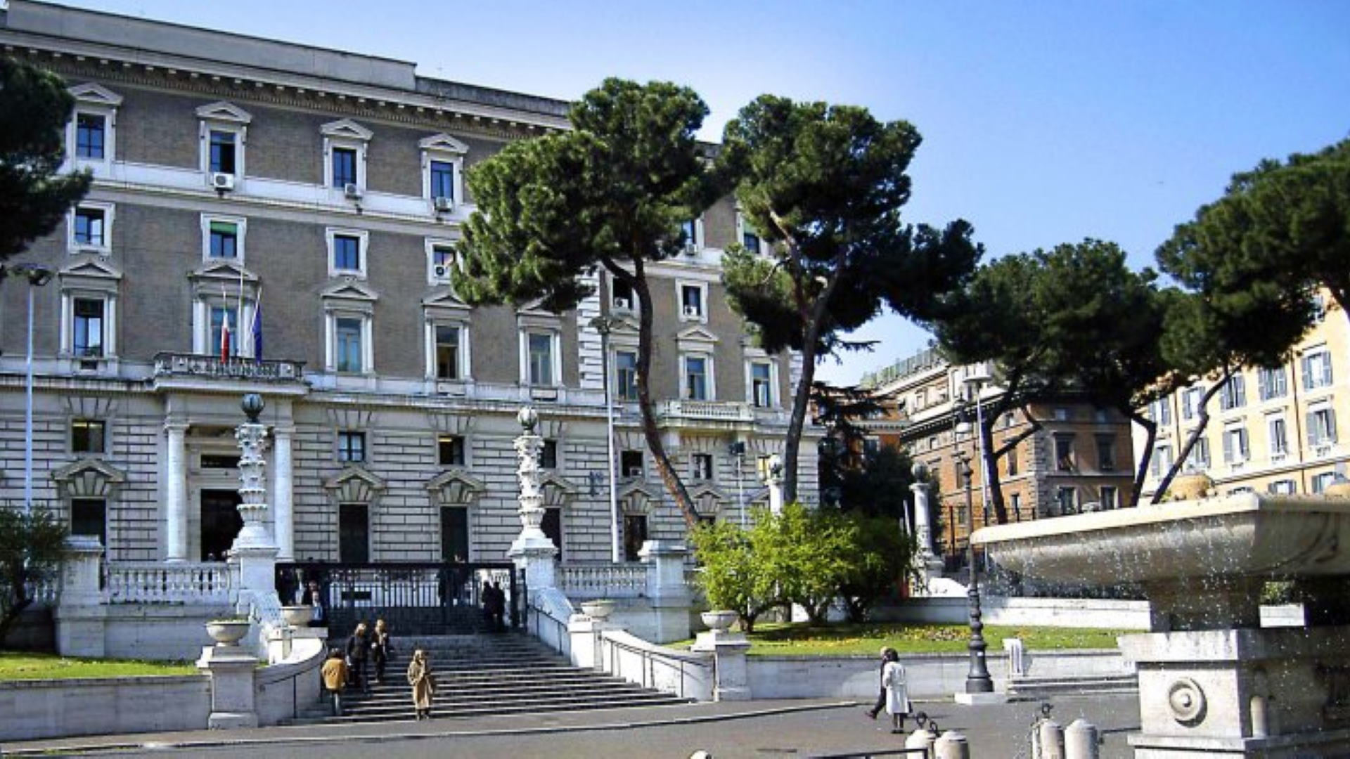 Elezioni, ecco i primi simboli depositati dai partiti al Viminale