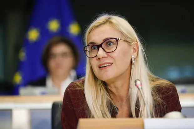 La commissaria europea all'Energia, Simson: "Il Price Cap deve essere accettato da tutti i 27"