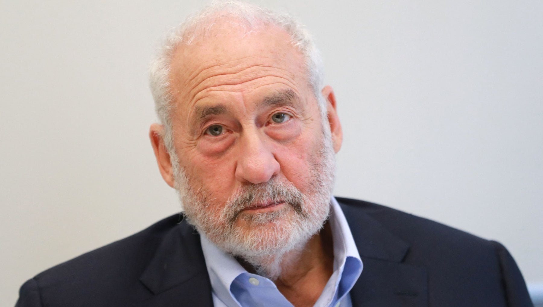 Il terrore di Stiglitz: "La vittoria di Meloni  destabilizzererebbe l'Europa e il mondo intero"