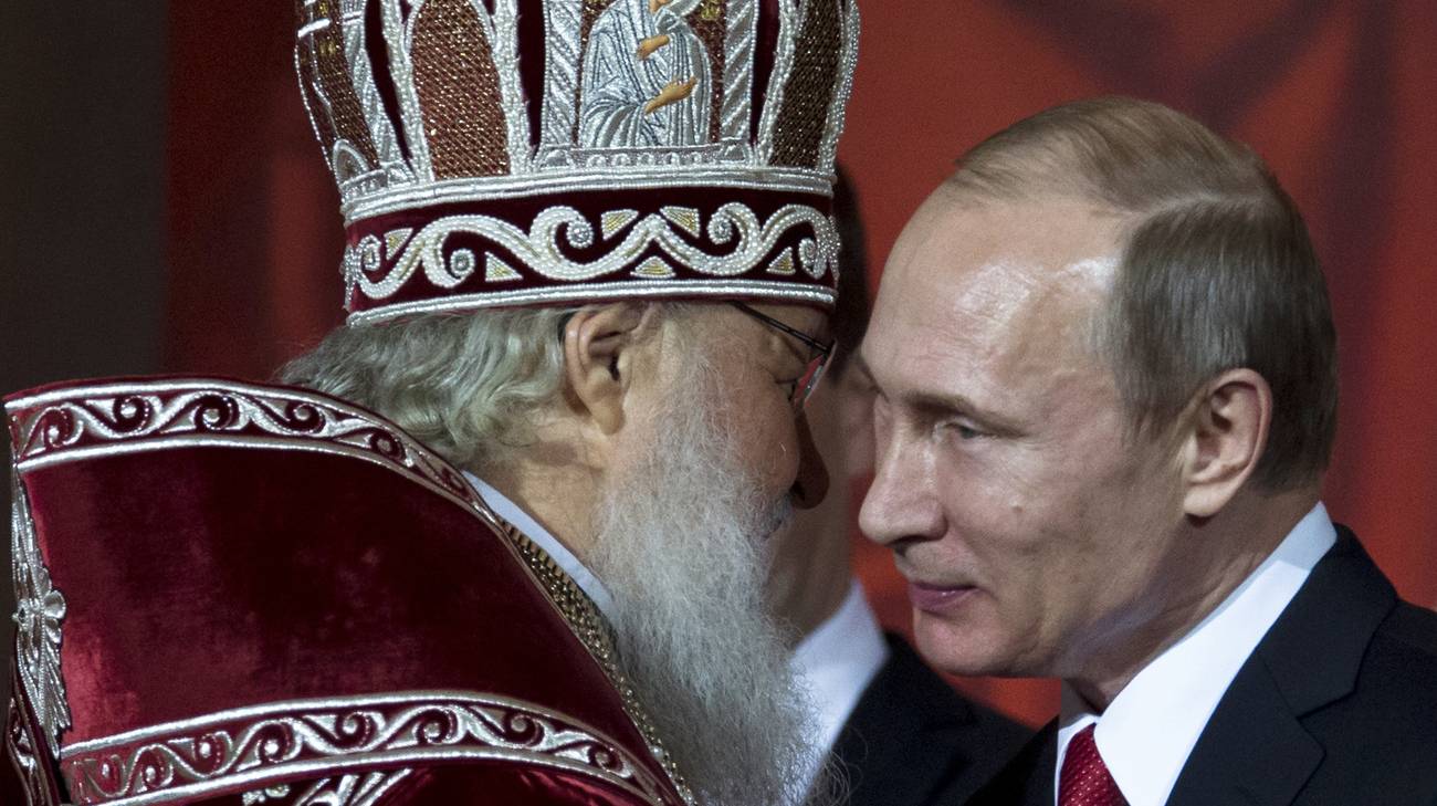 Putin compie 70 anni e l'amico patriarca  Kirill invita a pregare per la sua salute