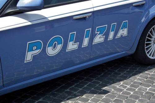 Una donna ha cercato di investire le amiche della figlia: ecco perché