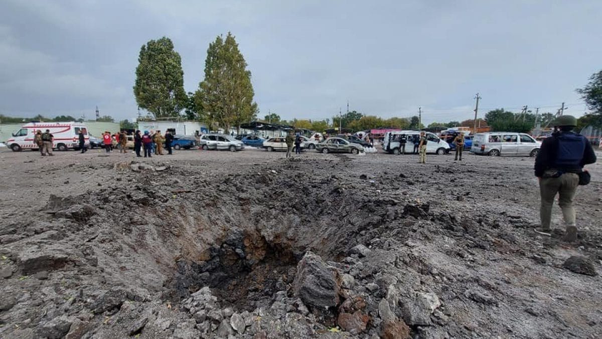 att-1200×675 Nuova strage a Zaporizhzhia: razzi su convoglio umanitario uccidono 23 persone