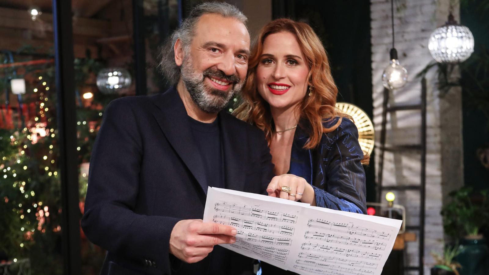 bollani-cenni-via-dei-matti "Via dei Matti n. 0", questa sera alle 20.15 su Rai 3: ospiti e anticipazioni del programma di Stefano Bollani