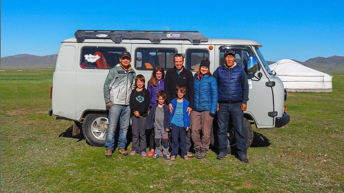 famiglia-canadese-instagram Il giro del mondo prima che i figli diventino ciechi: il regalo di una coppia canadese ai propri ragazzi