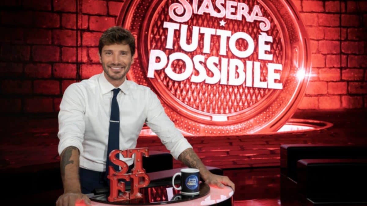 stefano-de-martino "Stasera tutto è possibile", alle 21.20 su Rai 2: anticipazioni e ospiti della puntata